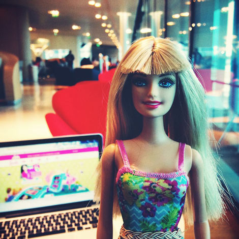 Barbie est une femme jalouse