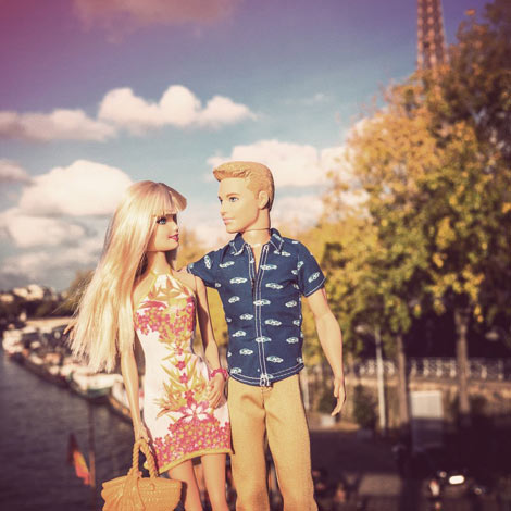 Ken et Barbie en amoureux à Paris